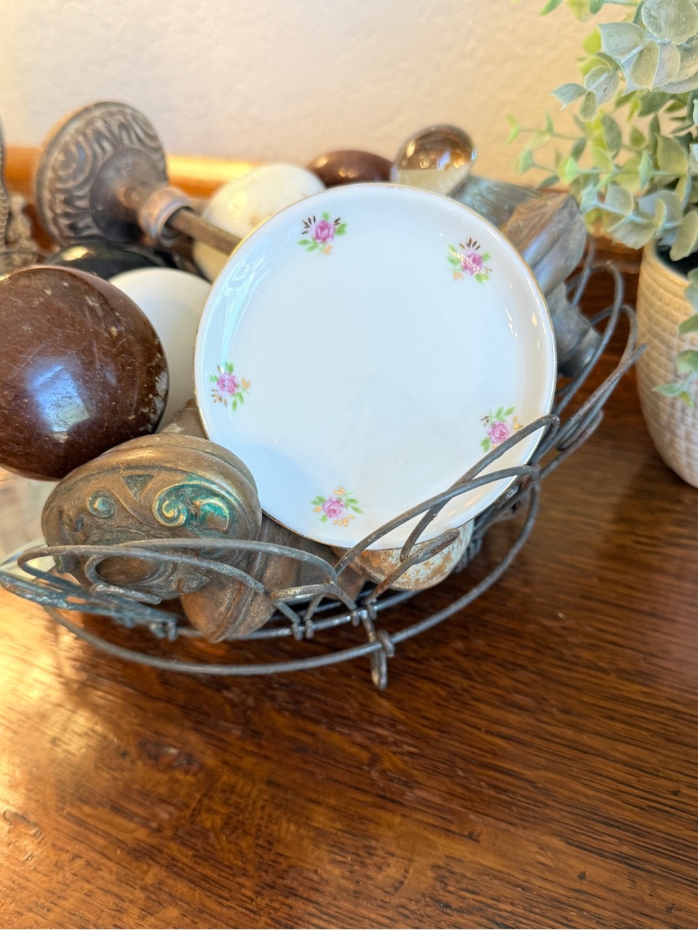 Vintage Porcelain Butter Pat  Plate - White with Pink Roses Gold Trim 3.5” - Picture 6 of 9